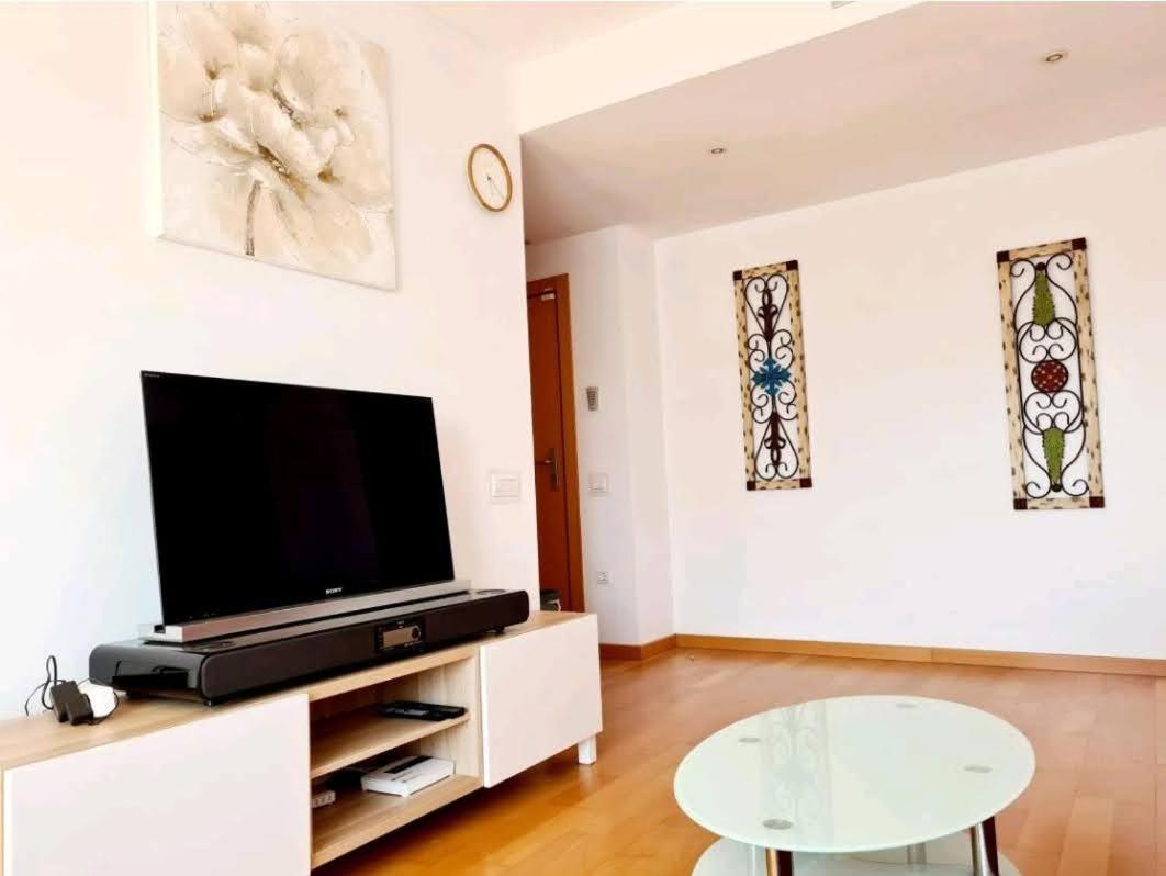 Merce Apartment Forum Barcelona سان أدريان دي بيزوس المظهر الخارجي الصورة